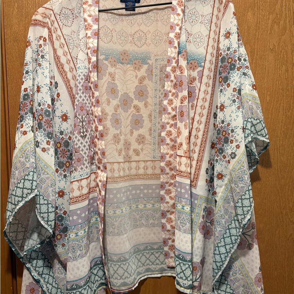 RACHEL Rachel Roy Blue and Cream Paisley Kimono